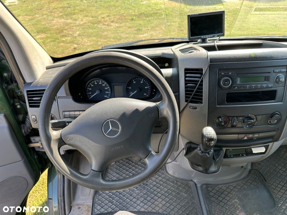 Mercedes-Benz Sprinter - 9