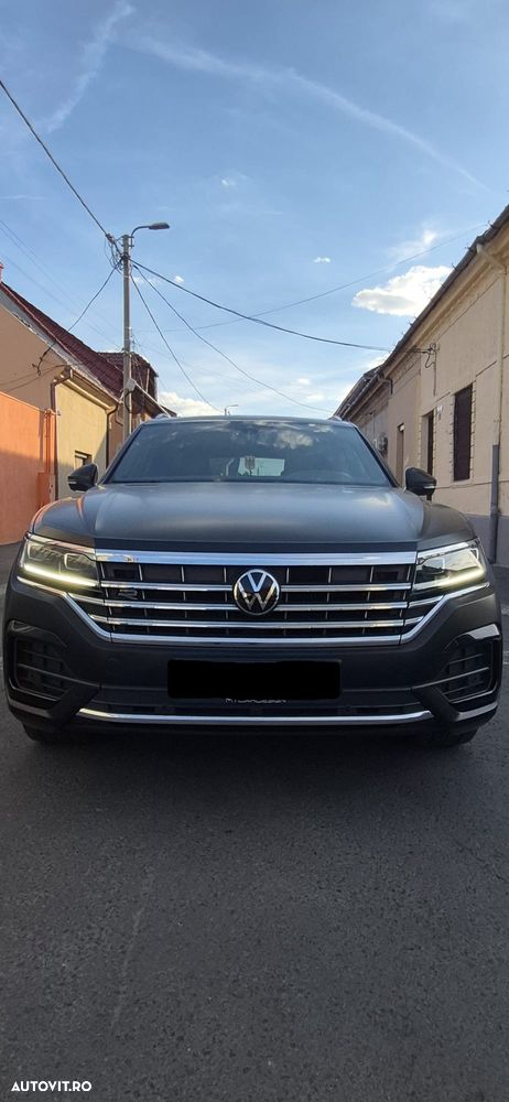 Volkswagen Touareg - 25