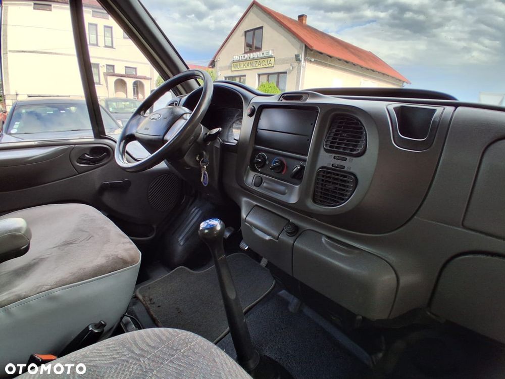 Ford Tranzit - 21