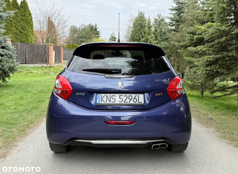 Peugeot 208 GTI 200 THP - 8