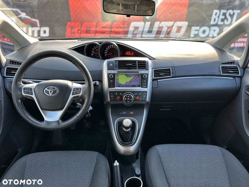 Toyota Verso 2.0 D-4D Active - 11