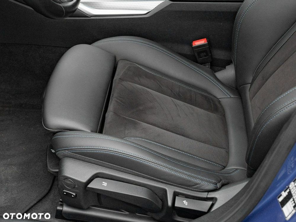 BMW Seria 3 318i M Sport - 14