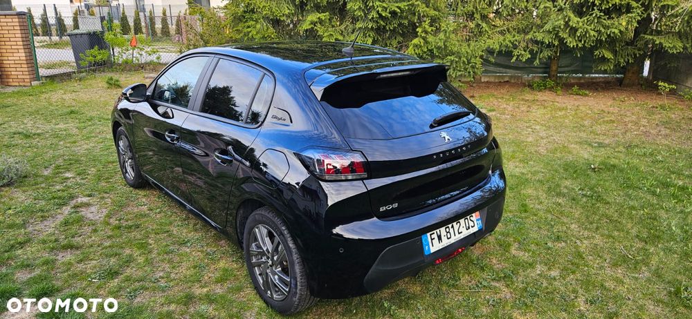 Peugeot 208 - 26