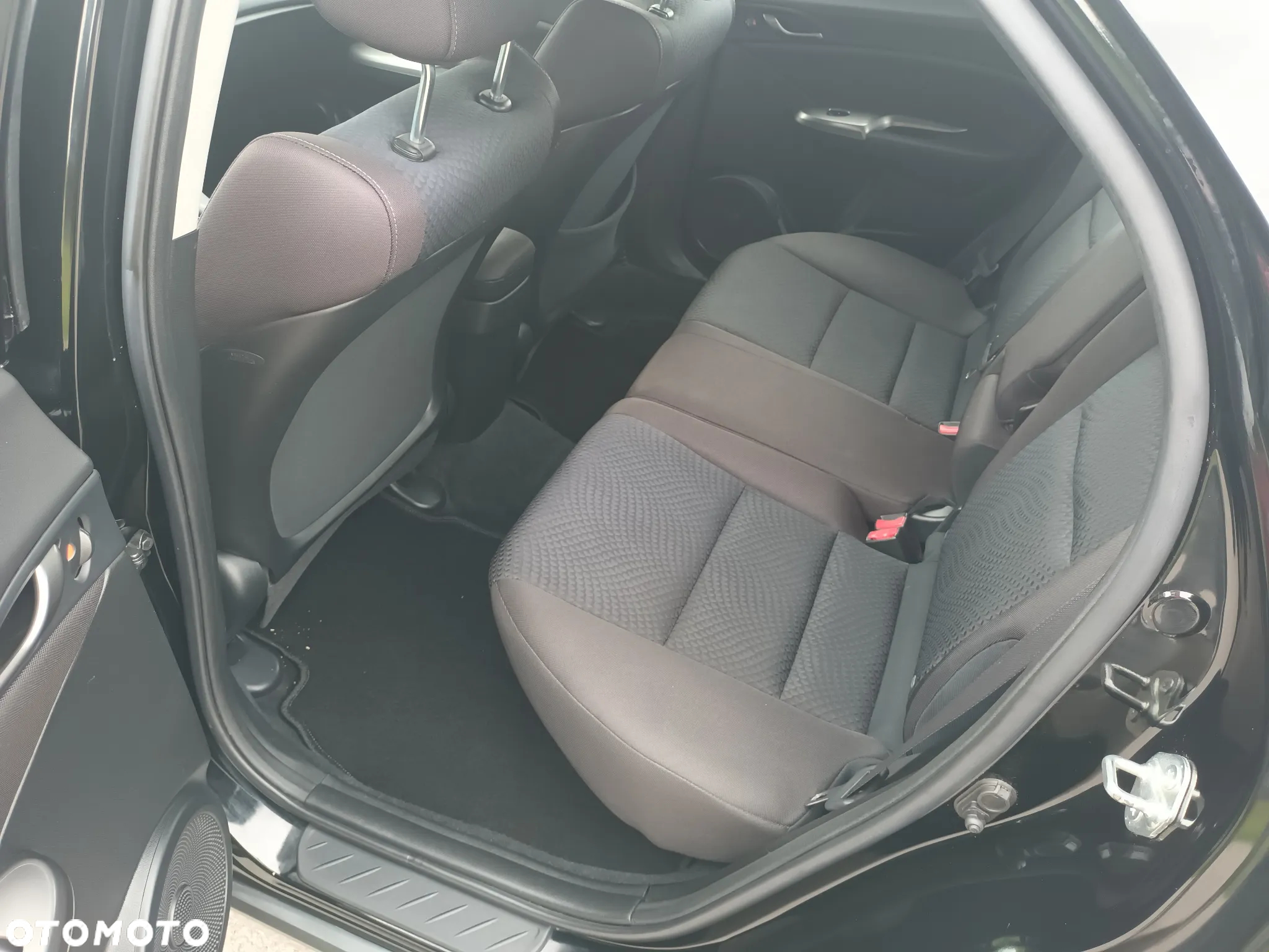 Honda Civic 1.4 i-VTEC Comfort - 26