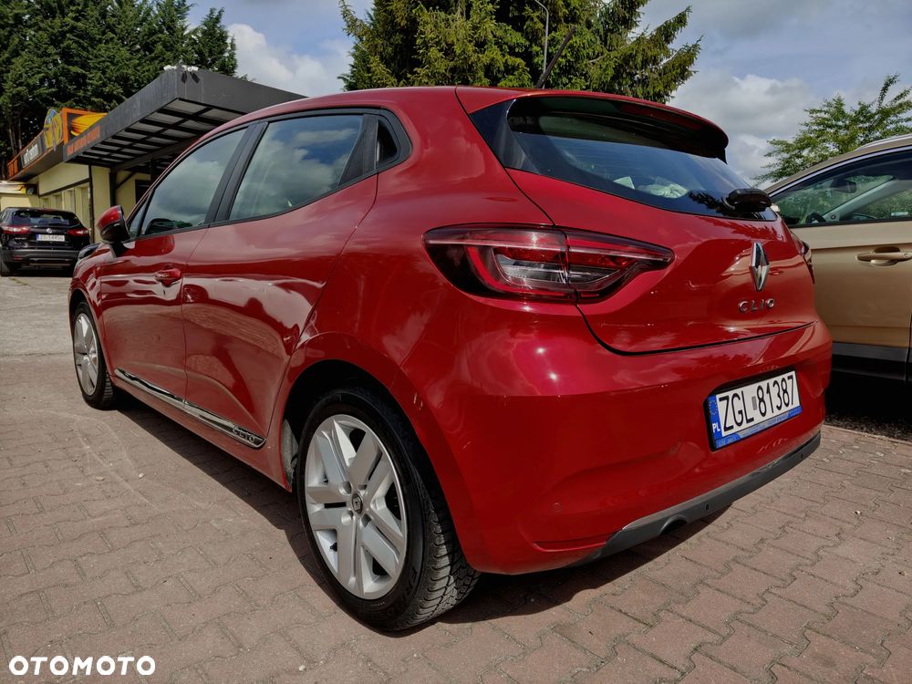 Renault Clio - 7