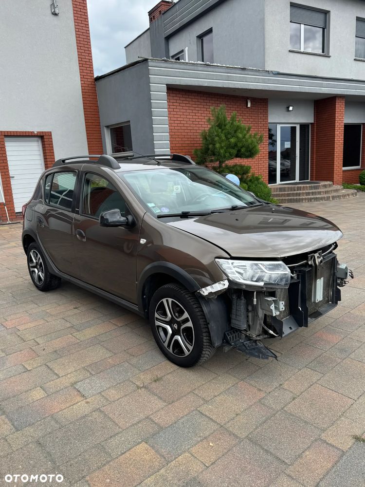 Dacia Sandero Stepway TCe 100 Celebration - 6