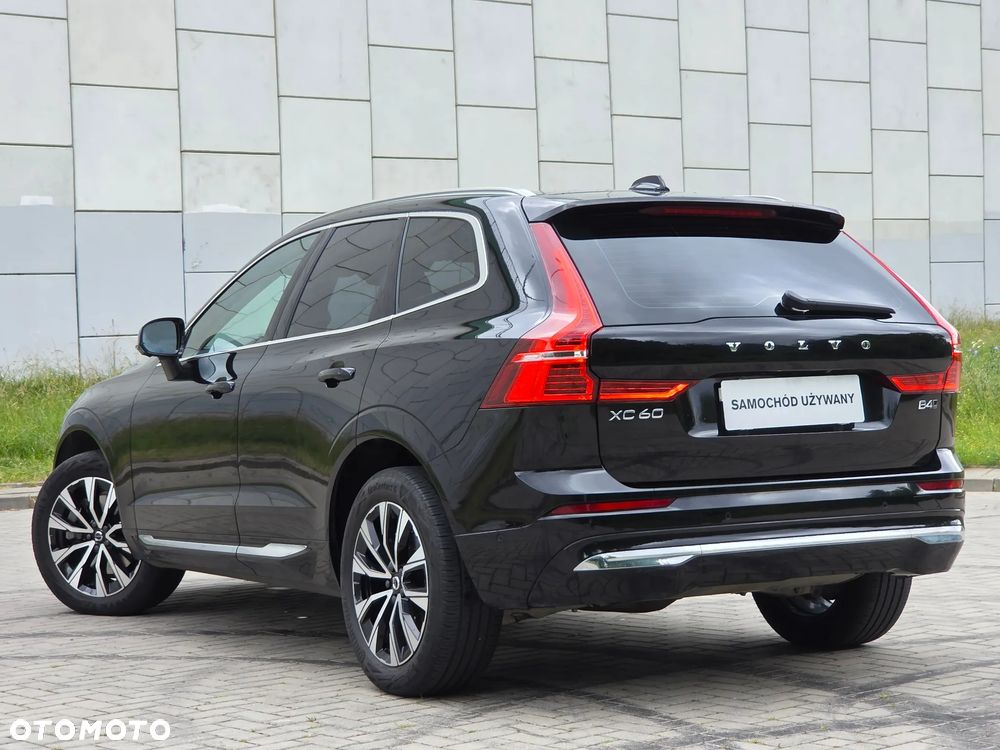 Volvo XC 60 B4 D AWD Plus Bright - 3