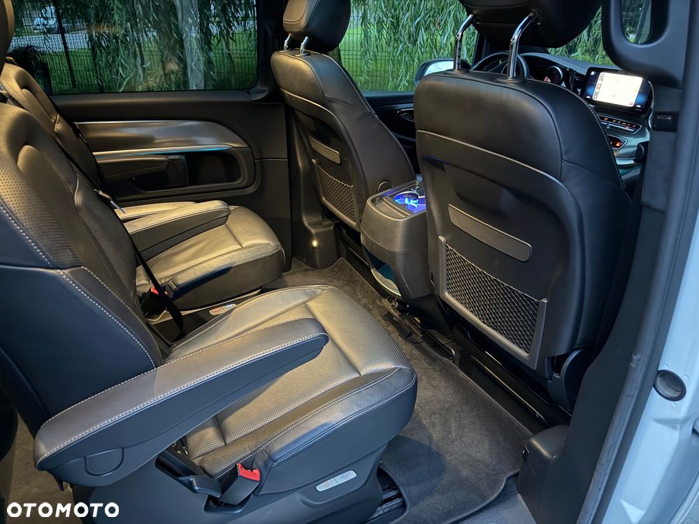 Mercedes-Benz Klasa V 300 d 4-Matic Exclusive 9G-Tronic (d³ugi) - 30