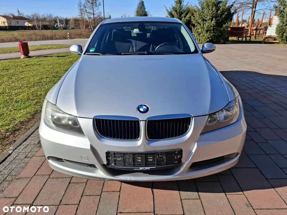 BMW Seria 3 318i Edition Exclusive - 2