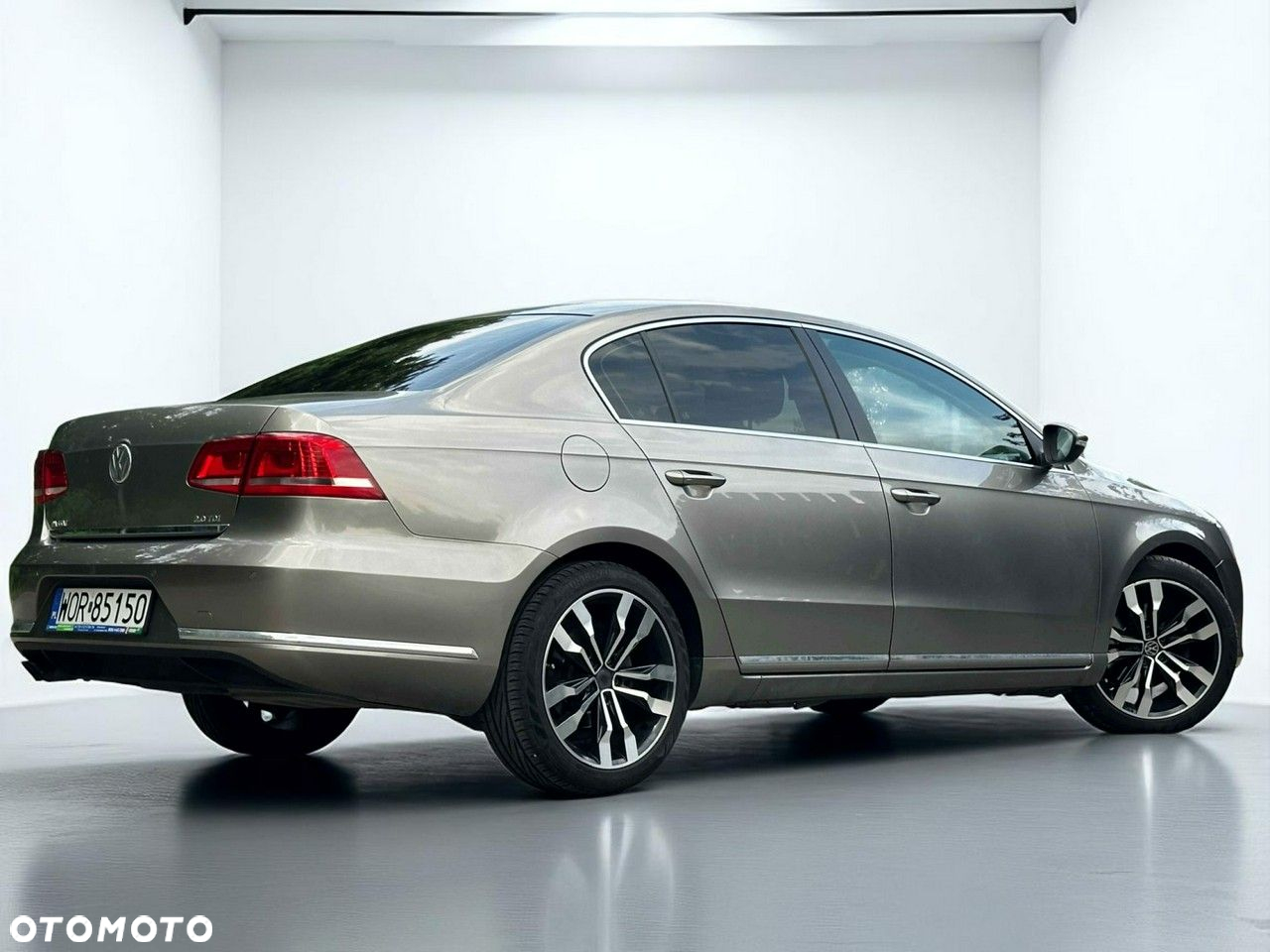 Volkswagen Passat 2.0 TDI Comfortline DSG - 21