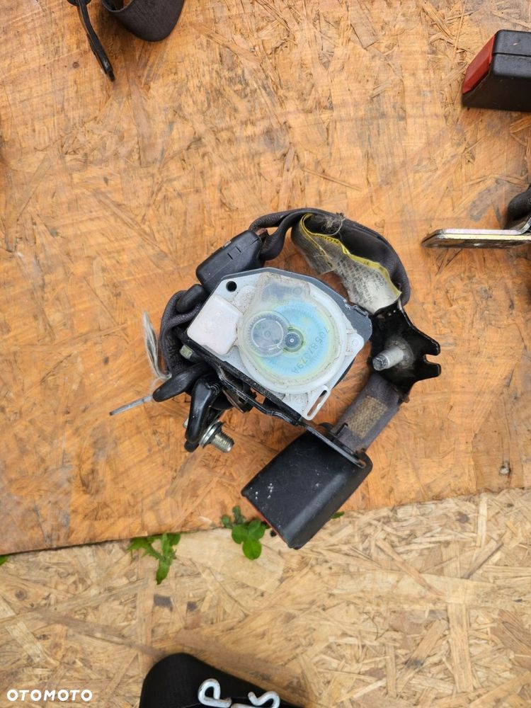 pas bezpieczeństwa środek tył 70587079a subaru impreza gr - 1
