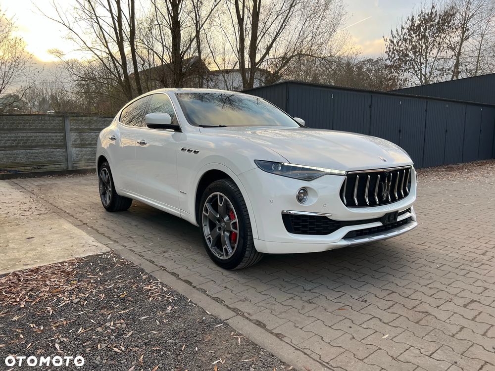 Maserati Levante S Granlusso - 3