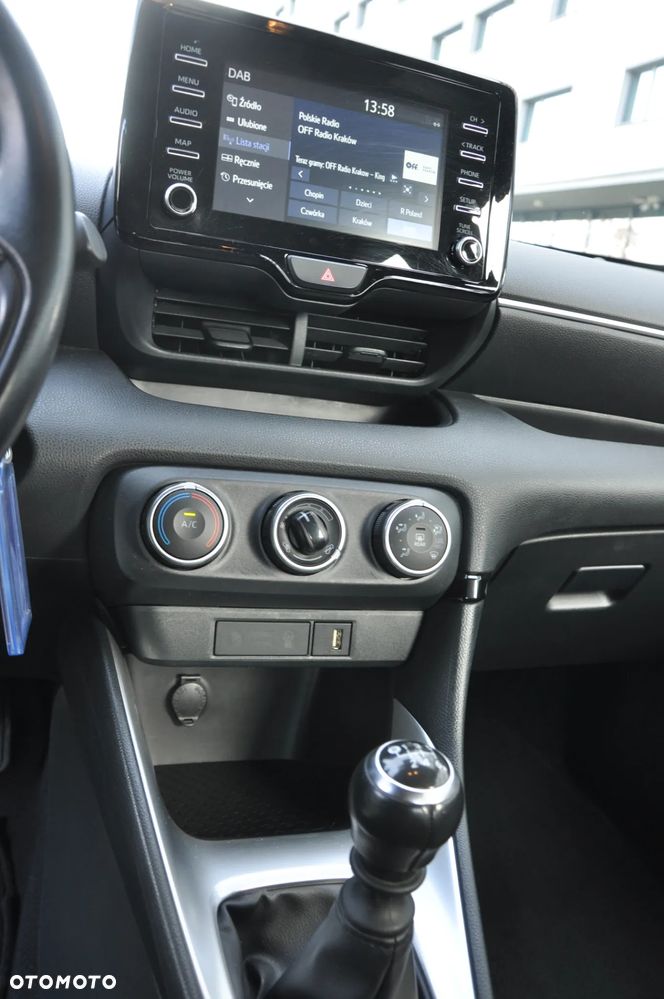 Toyota Yaris 1.5 Comfort - 17
