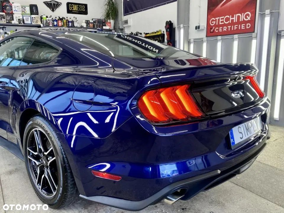 Ford Mustang - 3