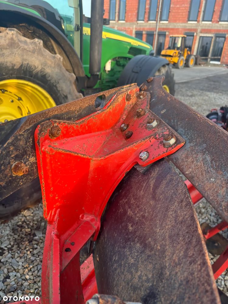 Gregoire Besson RWY 6 - 14