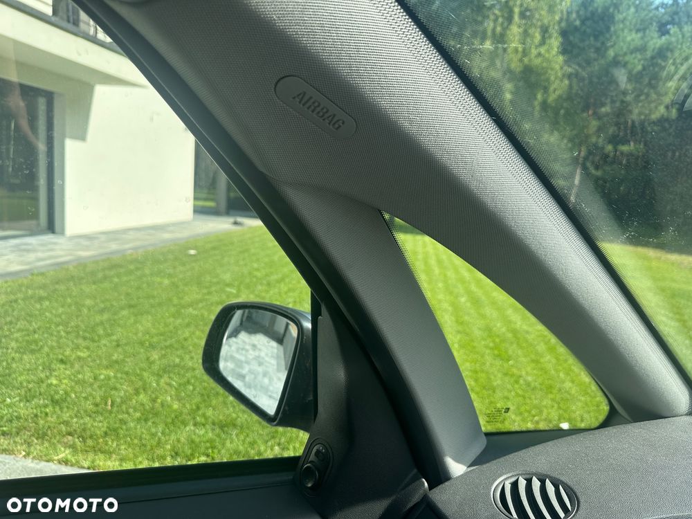 Opel Meriva 1.6 16V Cosmo - 22