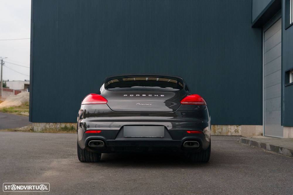 Porsche Panamera Standard - 2