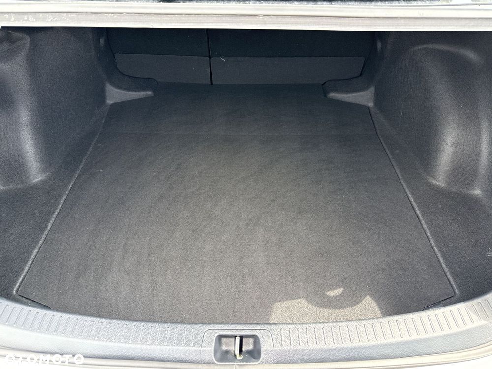 Toyota Corolla - 25