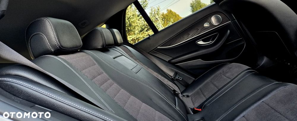 Mercedes-Benz Klasa E 220 d 9G-TRONIC - 12