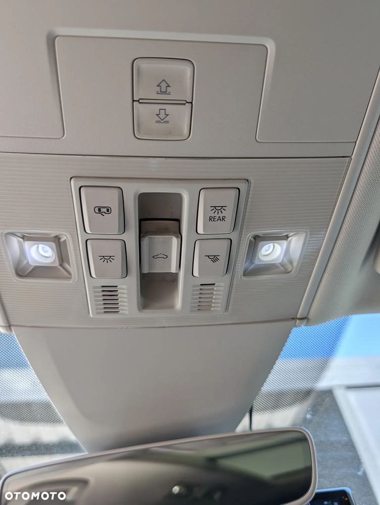 Volkswagen Passat - 29