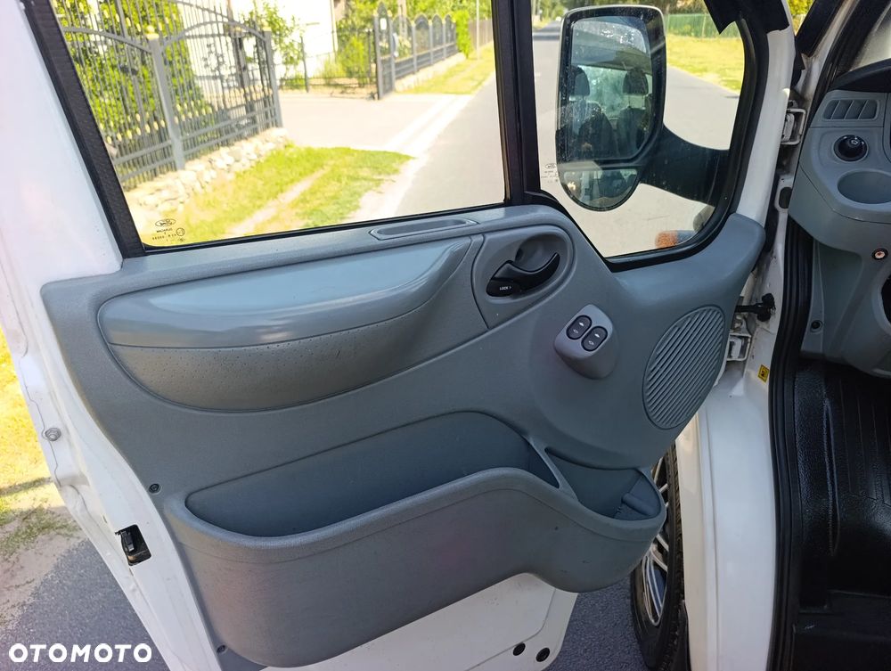 Ford Transit - 14