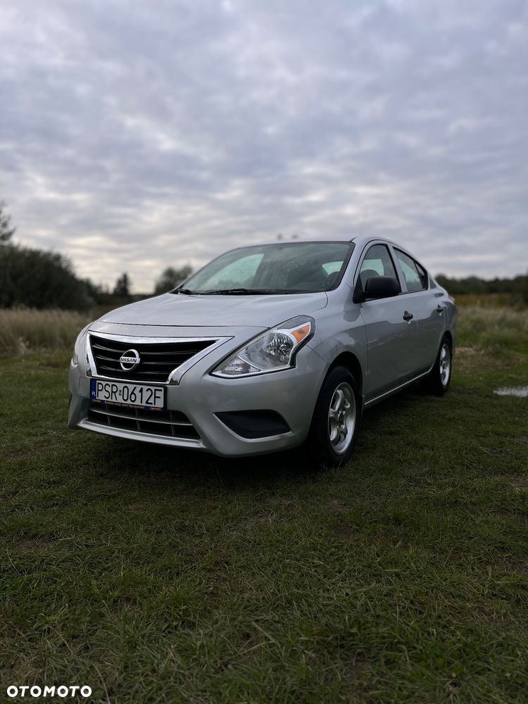 Nissan Tiida - 1