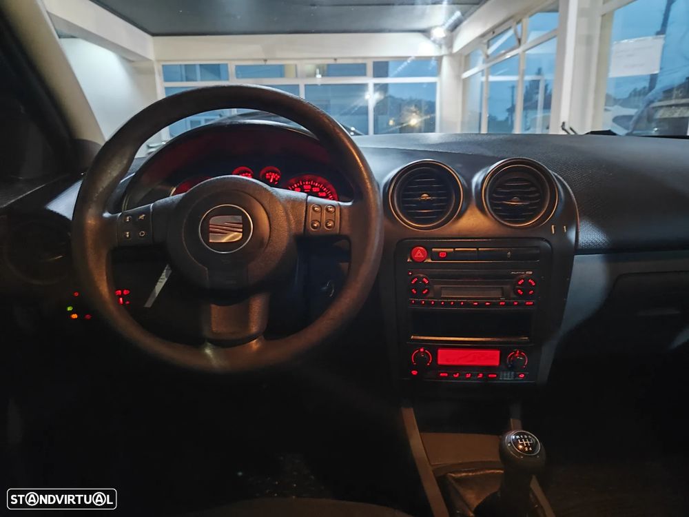 SEAT Ibiza 1.4 TDI Sport - 30