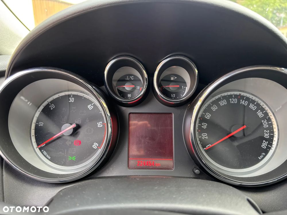Opel Astra 2.0 CDTI DPF SportsTourer Exklusiv - 12
