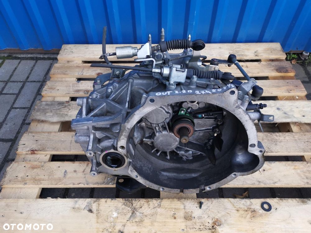 MITSUBISHI OUTLANDER III 2.2 60TYS 2X4 SKRZYNIA BIEGOW 0A0J-J F6MBA - 2