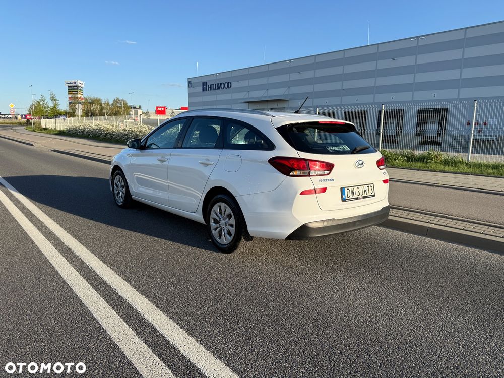Hyundai i30 1.6 D Classic + - 3