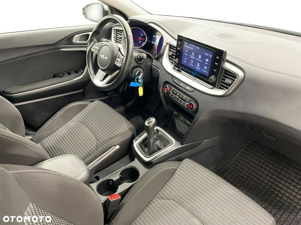 Kia Ceed 1.5 T-GDI M - 15
