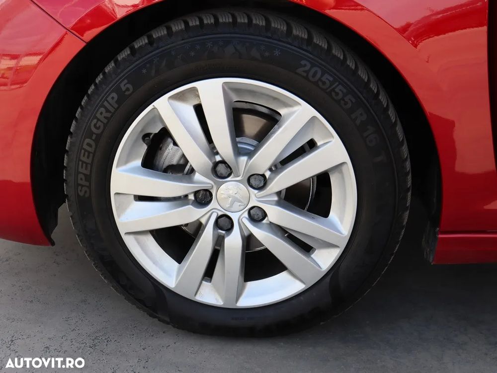 Peugeot 308 1.2 L PureTech Turbo S&S Active - 6