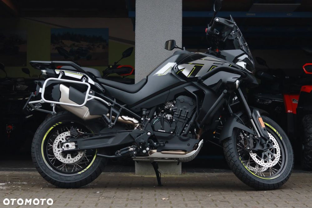 CFMoto 800MT Explore - 2