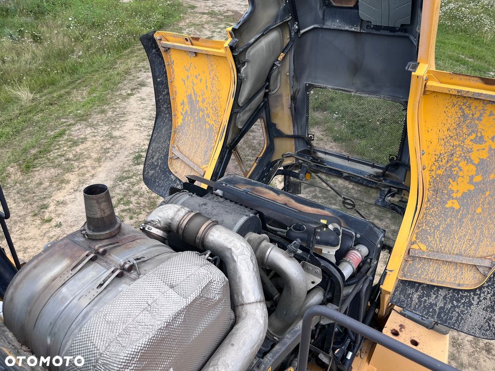 Volvo L220H - 27