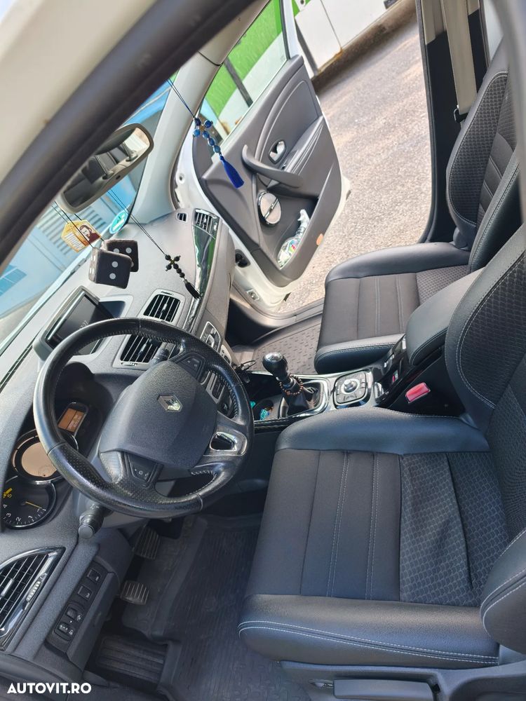 Renault Megane - 8