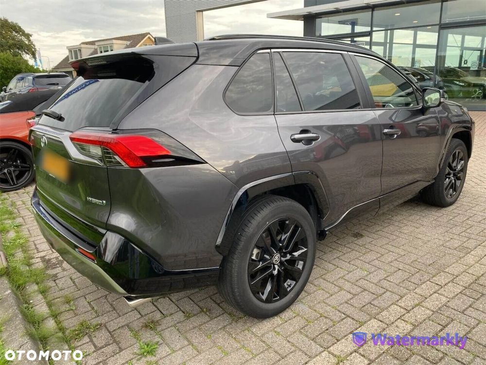 Toyota RAV4 - 3