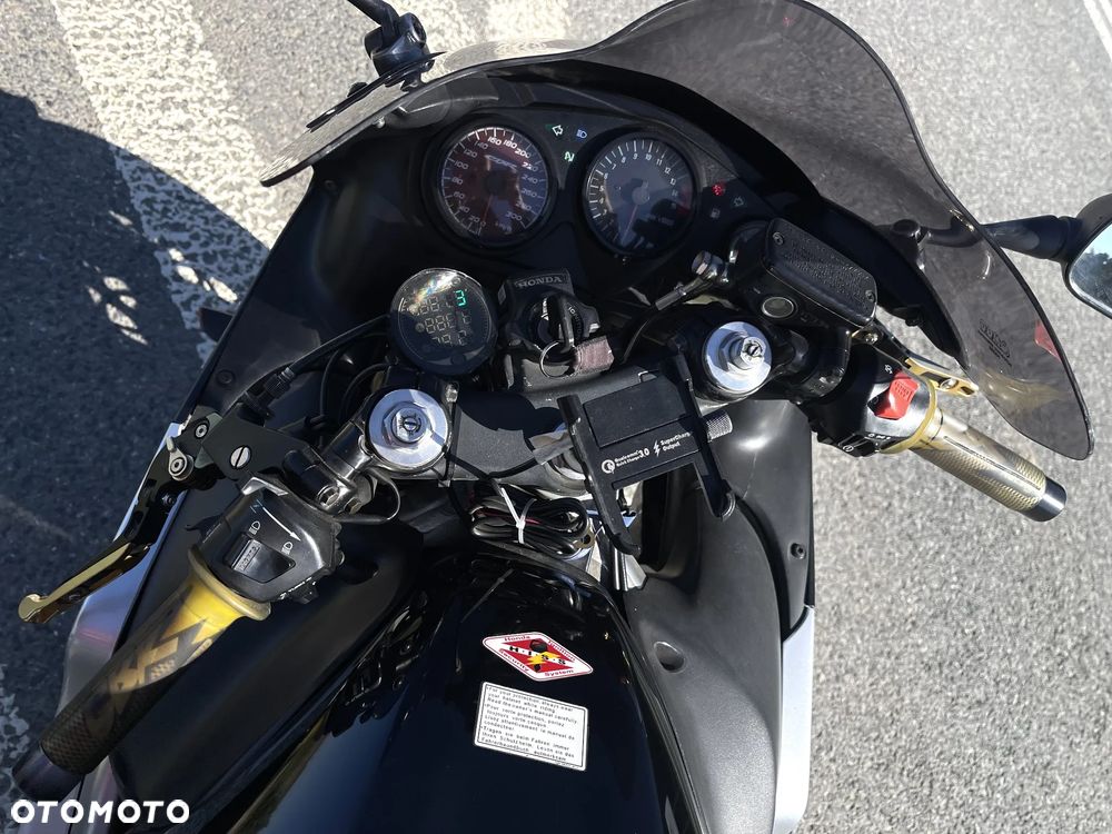 Honda CBR - 13