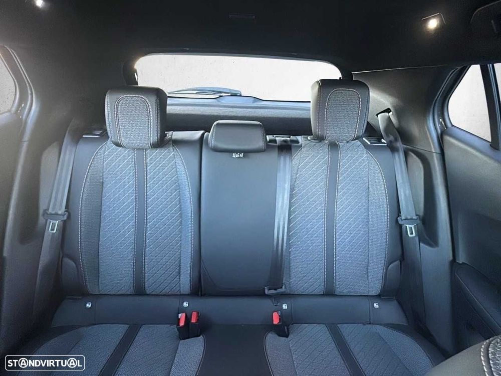 Peugeot 2008 1.2 PureTech Allure - 14