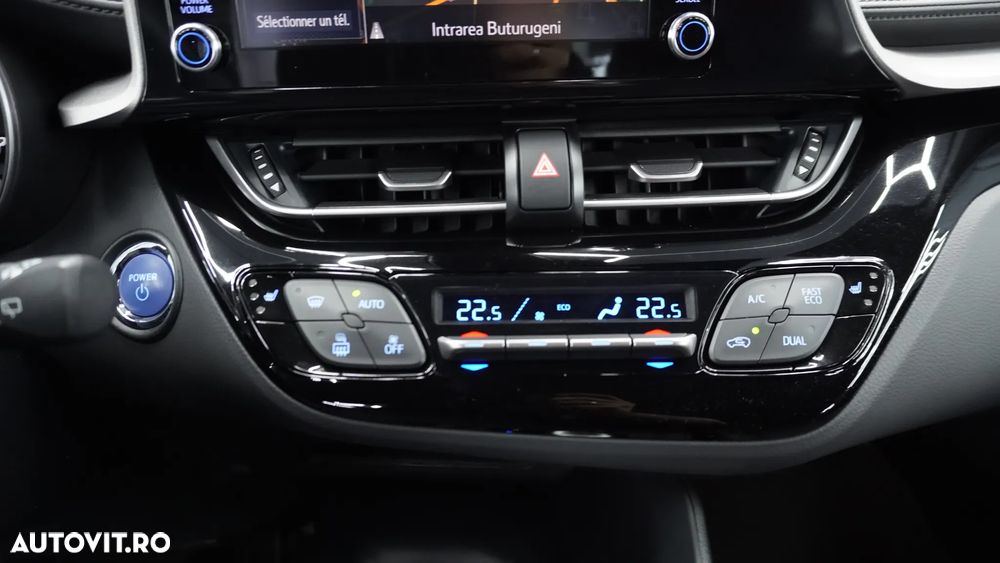 Toyota C-HR Hybrid Business-Edition - 32