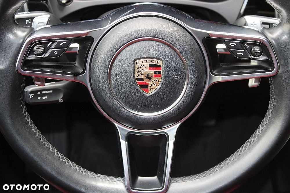 Porsche Macan - 21