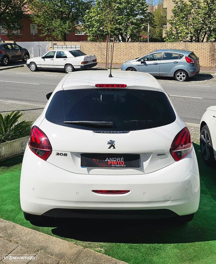 Peugeot 208 PureTech 82 Start & Stop Allure - 5