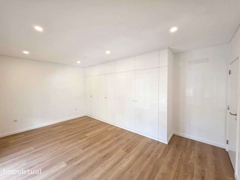T3 Totalmente Remodelado no Centro do Pinhal Novo – 136,6m² - Grande imagem: 5/12