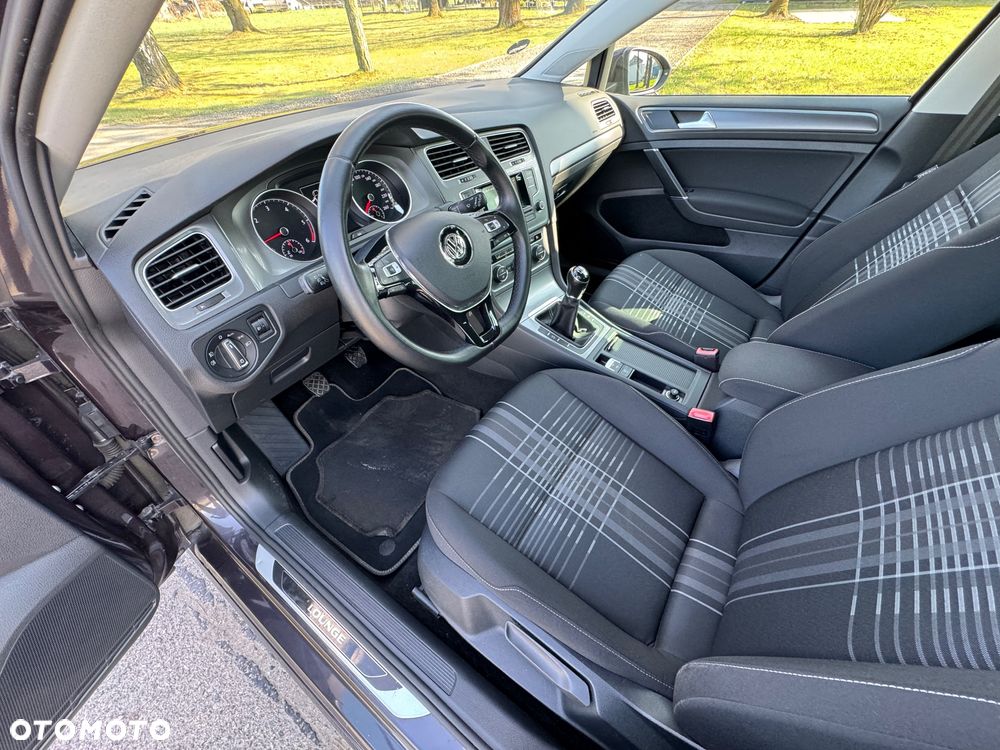 Volkswagen Golf 1.6 TDI BlueMotion Technology Lounge - 29