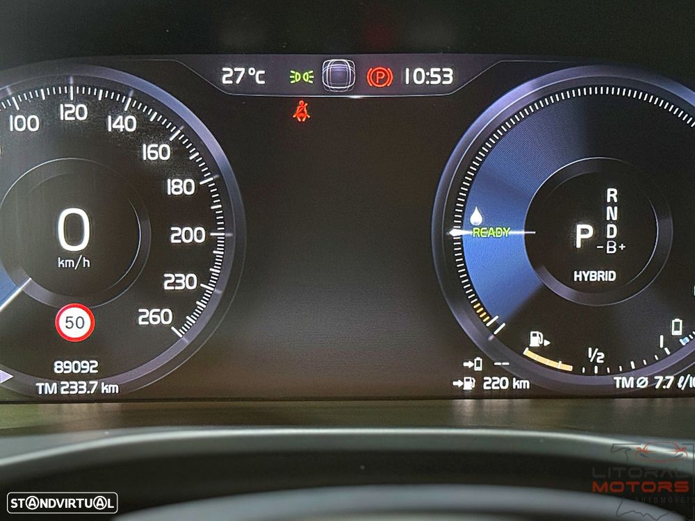 Volvo XC 40 1.5 T5 PHEV Momentum Plus - 27