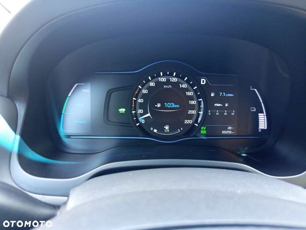 Hyundai IONIQ - 12