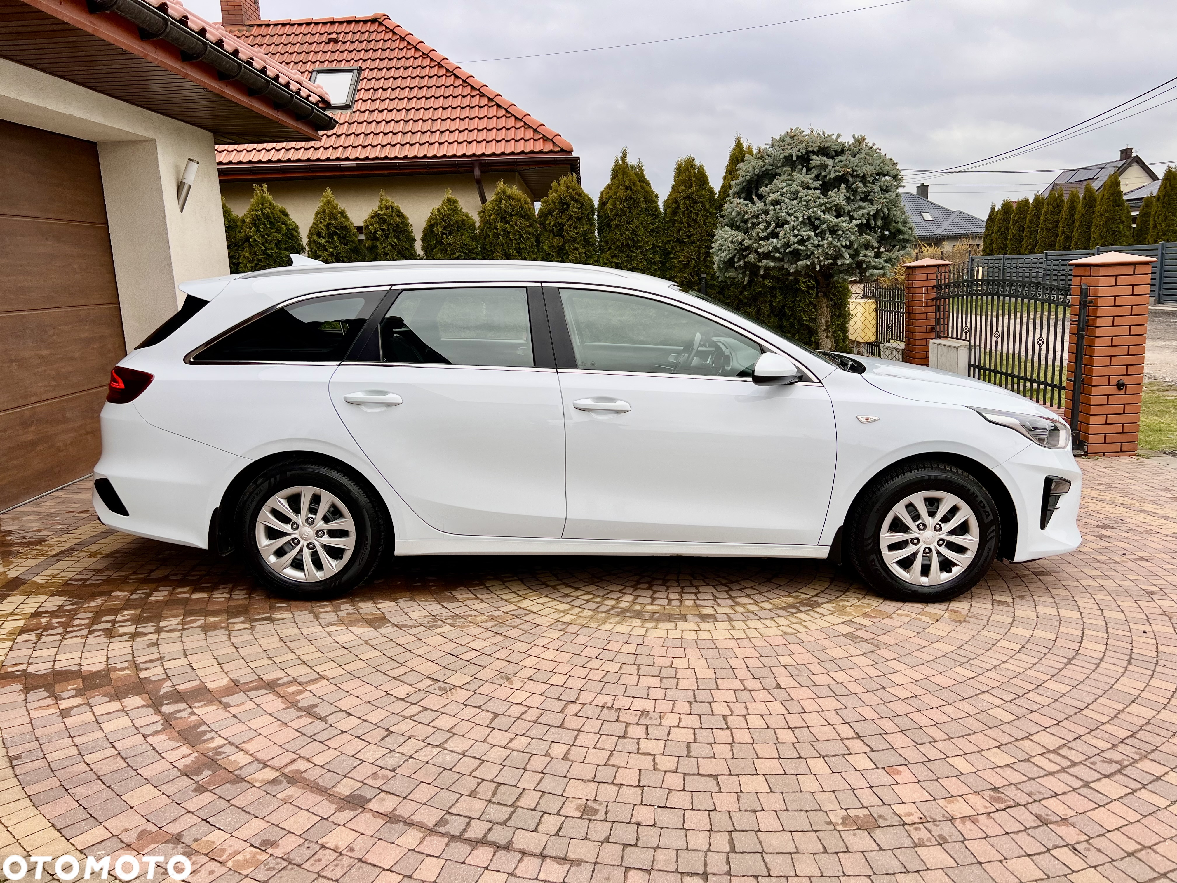 Kia Ceed 1.6 CRDi SCR M - 20