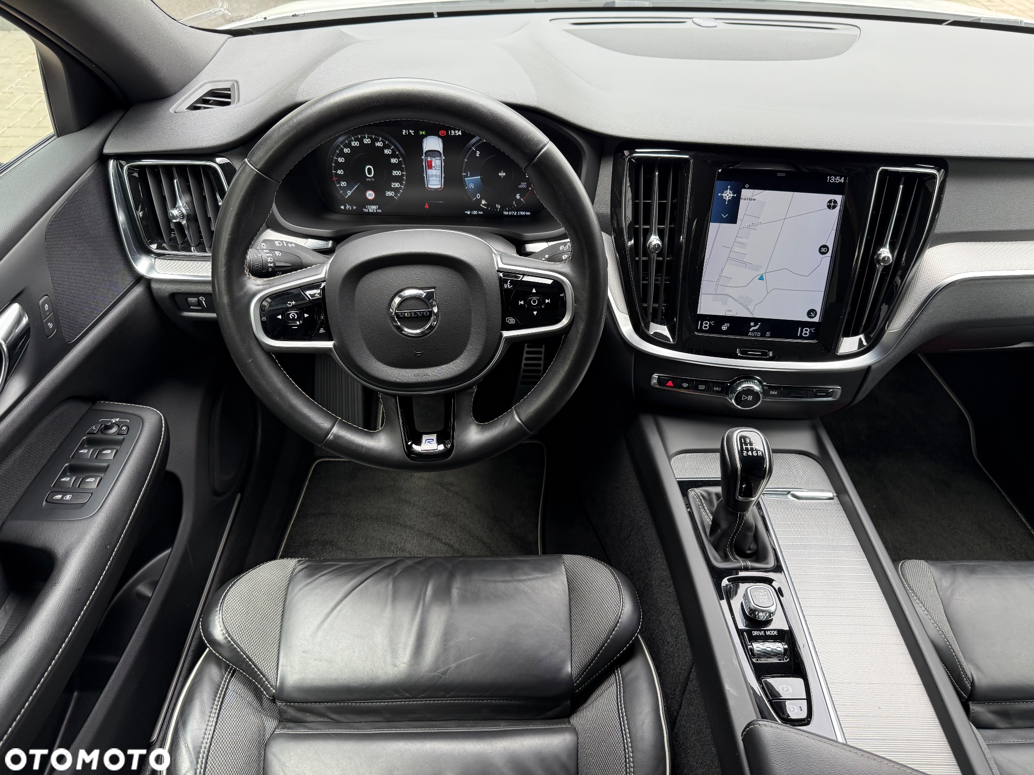 Volvo V60 D3 Drive-E R-Design Momentum - 20