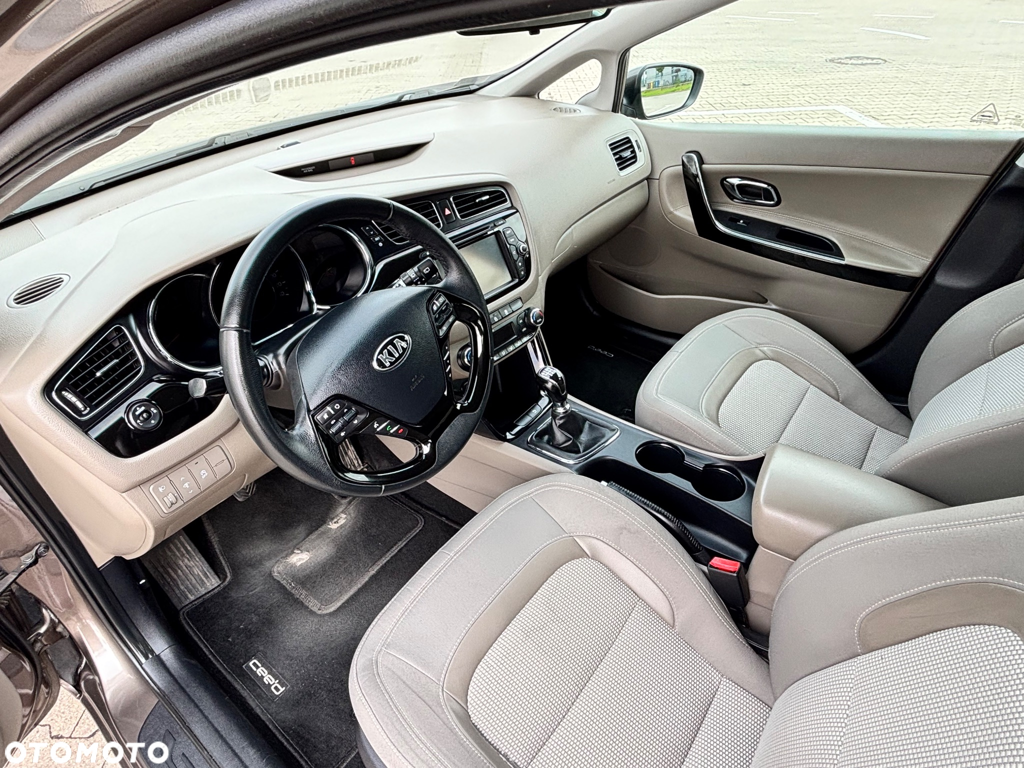 Kia Ceed Cee'd 1.6 GDI Business Line - 8