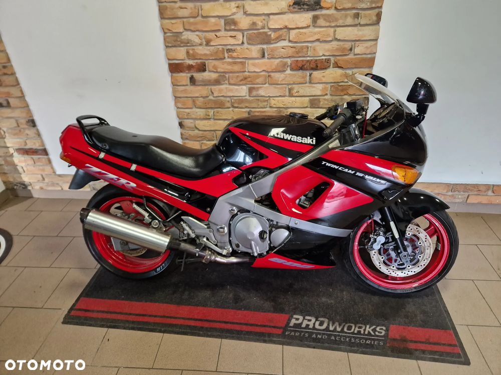 Kawasaki ZZR - 2