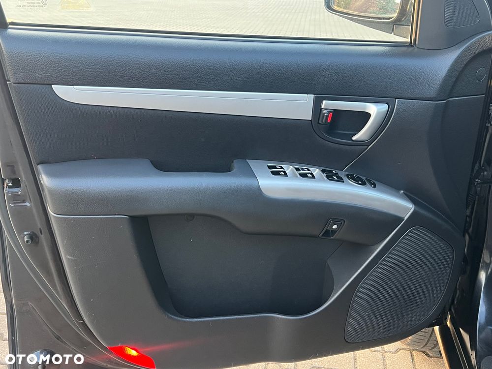 Hyundai Santa Fe 2.7 V6 2WD GLS - 25